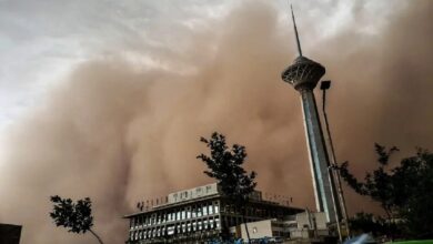 باد شدید و گرد و خاک در راه تهران امروز