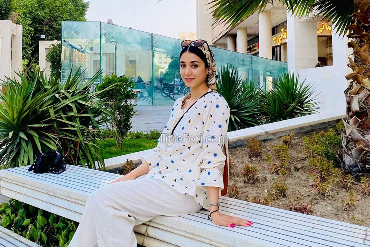 بیوگرافی مرجان سلحشوری